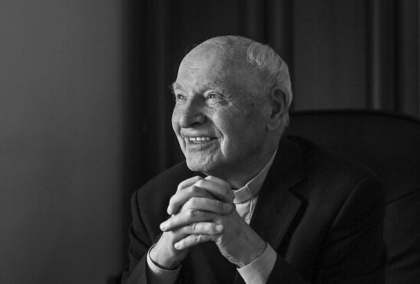 Elhunyt Kozma Imre atya, a Magyar Máltai Szeretetszolgálat alapító elnöke