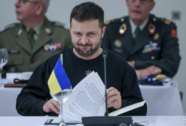 A NATO egyik vezető tisztviselője keményen visszautasította Zelenszkij ajánlatát