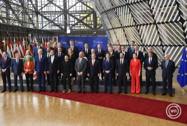 Megkezdődött az uniós csúcstalálkozó, középpontjában az ukrajnai háború, a migráció és az EU gazdaságának helyzete