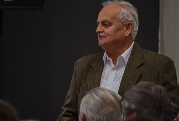 Ahol megfér a csillagászat és az opera (Interjú a királyhelmeci Pásztor Istvánnal)