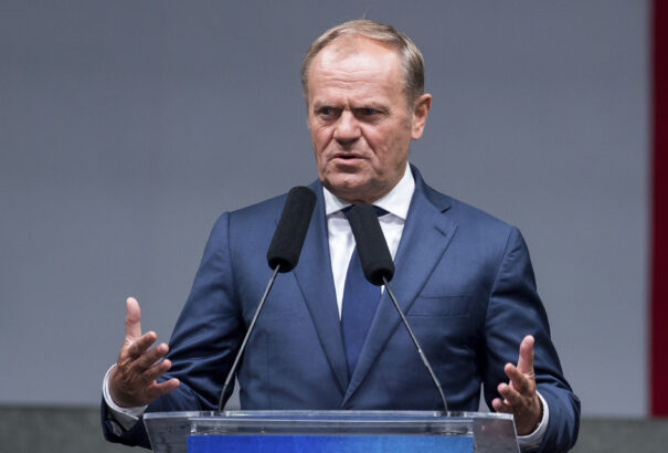 Nocsak: A liberális lengyel kormány felfüggesztené a menedékjogot