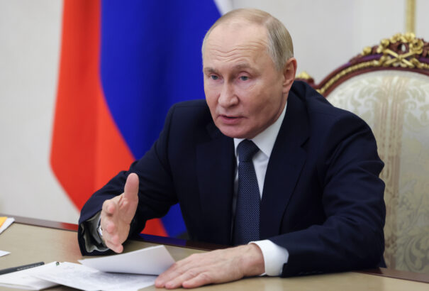 A BBC riportere megpróbálta kínos helyzetbe hozni kérdésével Putyint, de terve totálisan visszafelé sült el