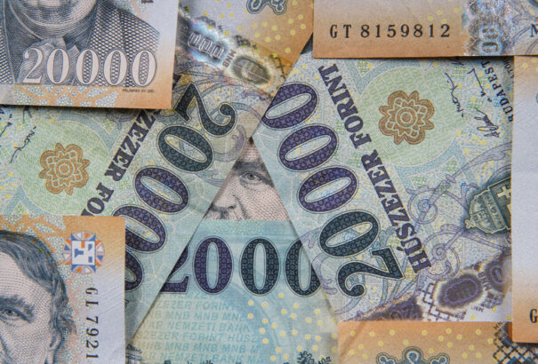 Meredeken emelkednek a keresetek Magyarországon