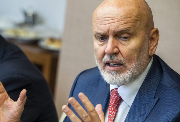 Világi Slovnaftja nem akar extraprofitadót fizetni. Most állami ellenőrzést kap