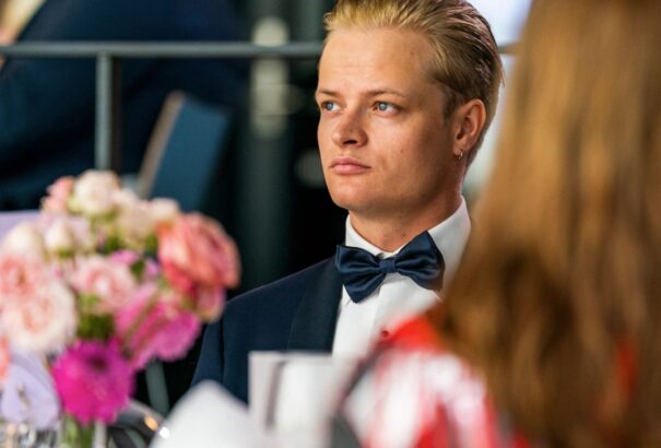 Nemi erőszak gyanújával tartóztatták le a norvég hercegi család fiát