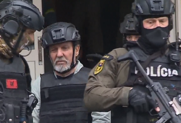 Meghosszabbították Fico merénylőjének előzetes letartóztatását