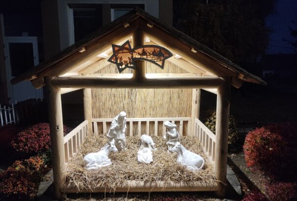 Betlehem, koszorú, Mikulás – adventi készülődés Csicsón