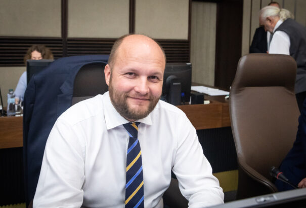 Nyomozócsoportot hoztak létre az Ukrajnának ajándékozott hadifelszerelés ügyében