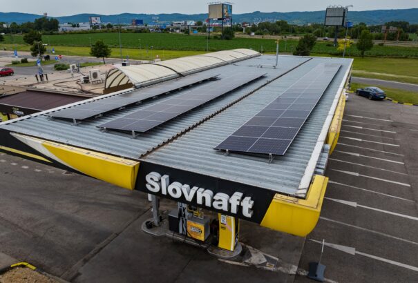 Újra szolidaritási adót vethet ki a kormány a Slovnaftra?