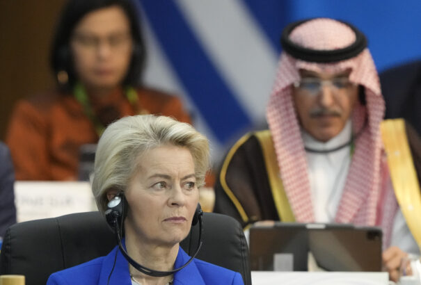 Von der Leyen: Oroszországnak meg kell fizetnie az ezer napja tartó pusztításért