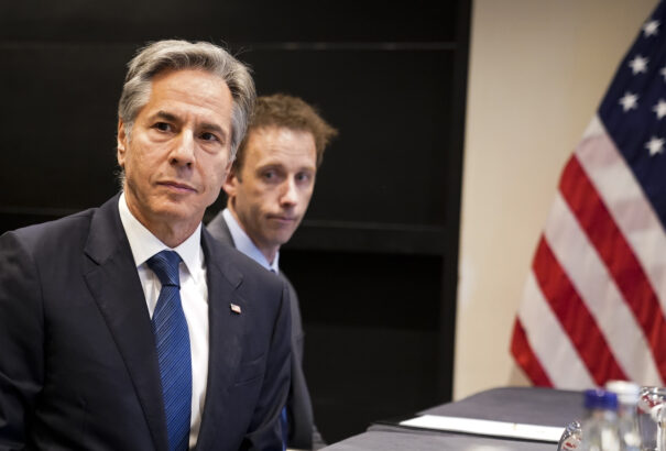 Blinken Európa felé tart, Ukrajnáról tárgyal Brüsszelben