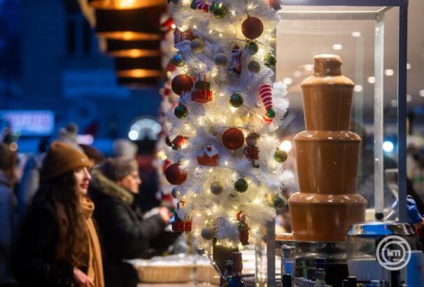 Pénteken kezdődik a budapesti karácsonyi vásár a Bazilikánál és a Vörösmarty téren