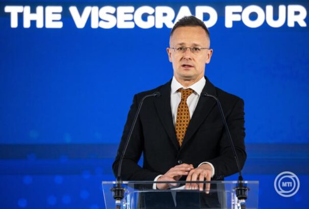 Szijjártó Péter: Magyarország kész a visegrádi együttműködés fejlesztésére