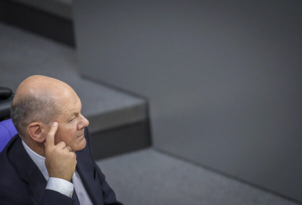 Scholz elismerte, hogy a háború és Ukrajna támogatása pénzügyi vészhelyzetet idézett elő Németországban