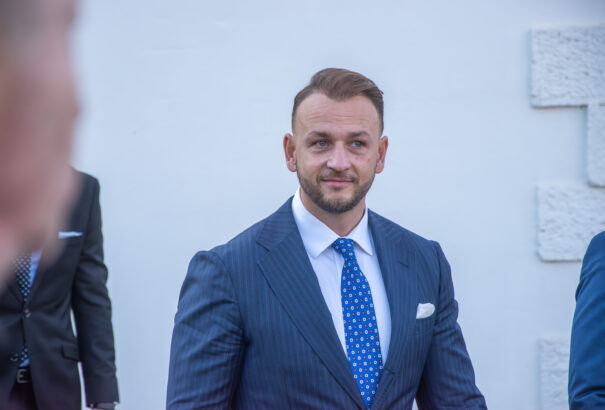 Šutaj Eštok: A háborúpárti jelölt, Matovič volt minisztere belépett a PS-be