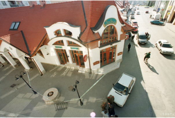 Dunaszerdahelyi maffiagyilkosság – Vádat emeltek a Fontána bárban történt gyilkosságok ügyében