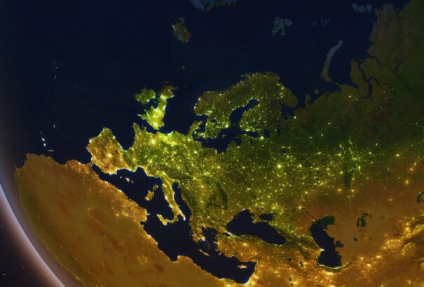 Robog a világháborús propaganda: A Politico szerint Oroszország már Európát támadja