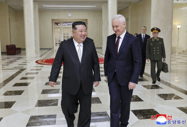 Kim Dzsongun állandó katonai támogatást ígért Oroszországnak az ukrajnai háborúban