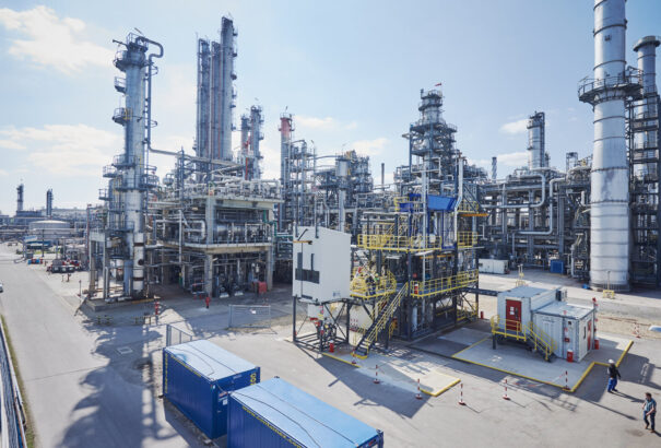 Ausztria továbbra is vásárolja a hivatalosan leállított orosz földgázt. Szlovákián keresztül