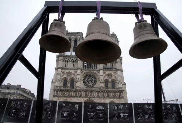 A Notre-Dame-székesegyház harangjai először szólaltak meg a 2019-es tűzvész óta (videóval)
