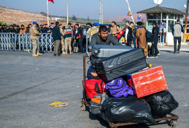 Több mint egymillió ember hagyta el az otthonát az észak-szíriai offenzíva miatt