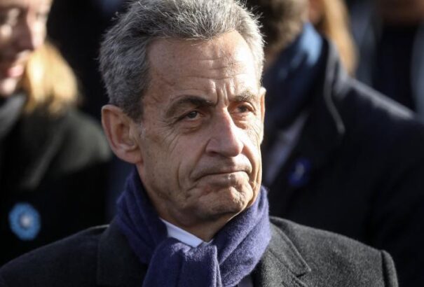 Elítélték Nicolas Sarkozy volt francia elnököt