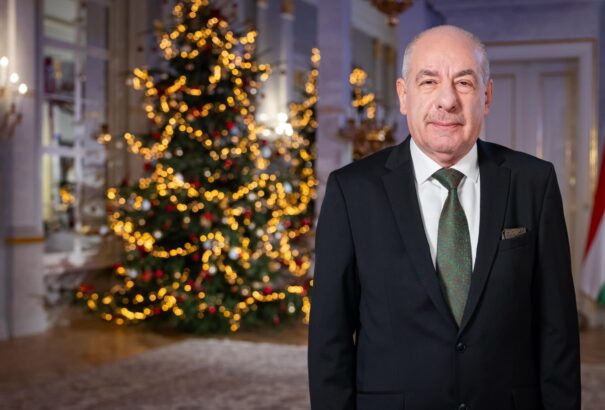 Magyar államfő: ha közösségeink sikeresek, akkor a nemzet is sikeres