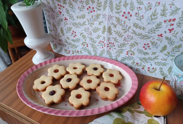 Linzerkarika – az egyszerű, de nagyszerű teasütemény