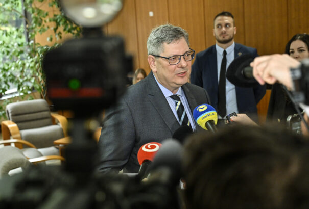 Susko: A kormány csak a legvégső esetben hirdet vészhelyzetet az egészségügyben