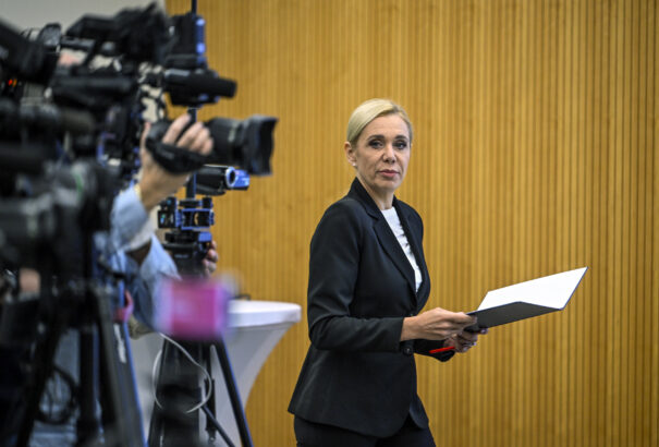 Saková szlovák gazdasági miniszter később tájékoztat oroszországi tárgyalásának eredményéről