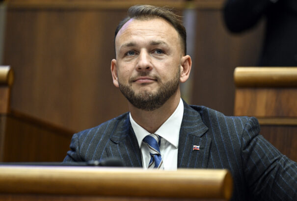 Az ellenzék ismét indítványozta a belügyminiszter menesztését