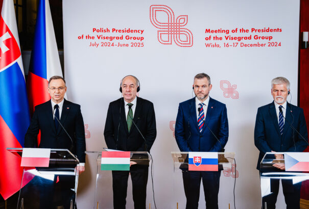 Andrzej Duda: a V4 legfontosabb vonása, hogy a tagországok mindig tárgyalóasztalhoz tudnak ülni
