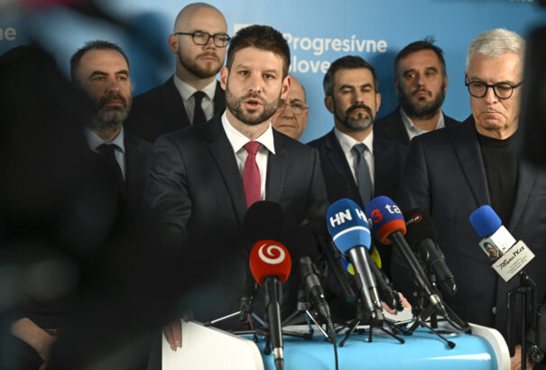 Šimečka szerint Fico oroszországi útjának egyetlen eredménye a nemzetközi szégyen