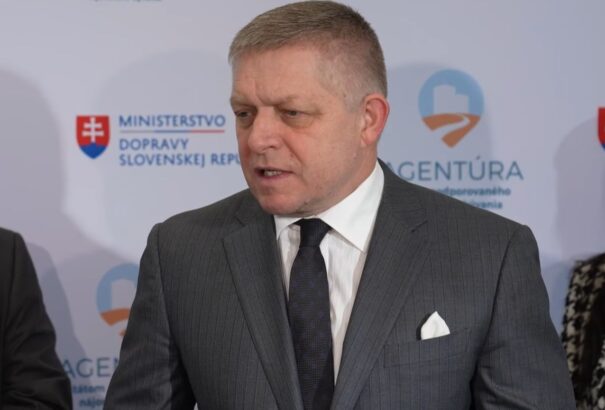 Fico kivonta magát az orvosok sztrájkja alól: „Összeférhetetlen helyzetben vagyok”