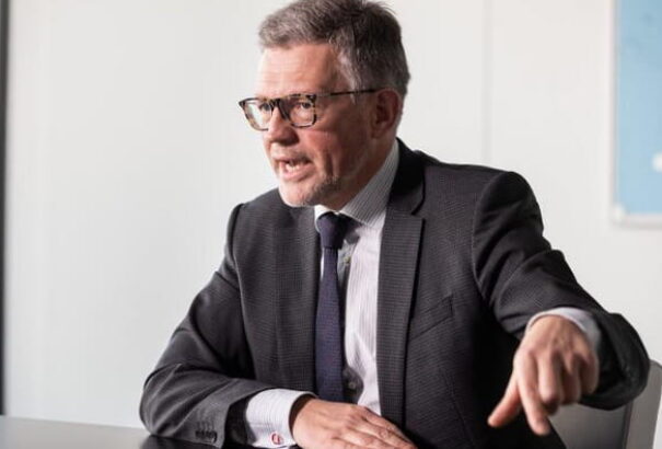 „Botrányos” – beszólt Angela Merkel könyvére a hírhedt ukrán diplomata