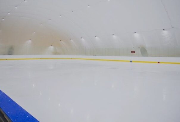 Pozsonyligetfalu új, nyilvános, fedett jégpályát nyit a Draždiak közelében