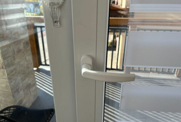 Kiugrott egy 13 éves gyerek az erkélyről Aranyosmaróton