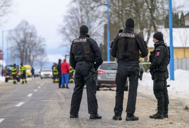 A szepesófalui gimnáziumot ért támadás áldozata egy 18 és egy 51 éves nő