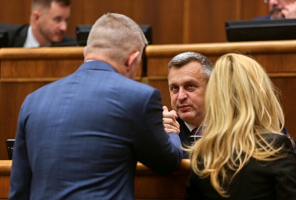 Danko vasárnap Moszkvába utazik – smeres politikusokból áll majd a delegáció többsége