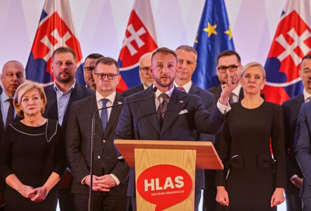 Megszűnt Fico parlamenti többsége. Ki a felelős mindezért?