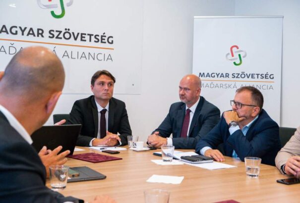 Ismét válaszúthoz érkezik a felvidéki magyar választó: Adjunk még egy utolsó utáni esélyt, vagy ne adjunk?