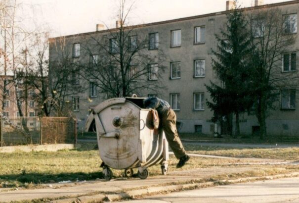 Tóth Ferenc: Van söprű, van jog – A kukázás etikája