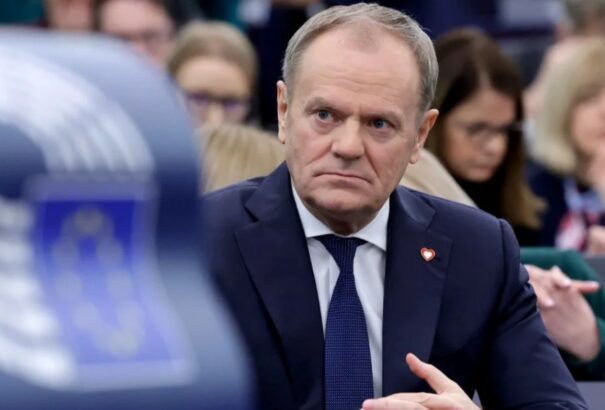 Lengyelország csökkentené az országban élő ukránoknak nyújtott juttatásokat