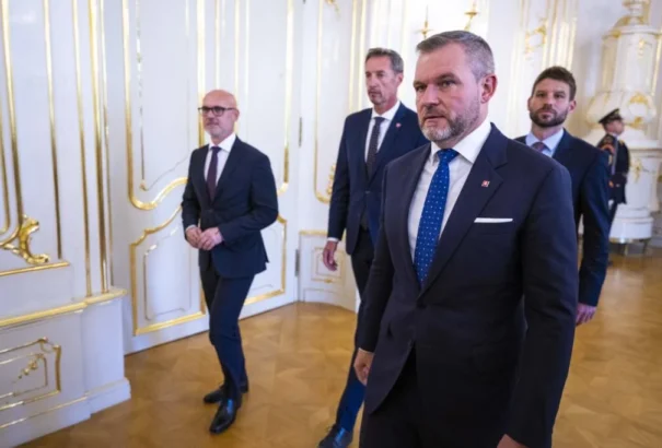 Az SaS és a PS nem vesz részt a Pellegrini-féle kerekasztal-beszélgetésen. Az államfő szerint felelőtlenek