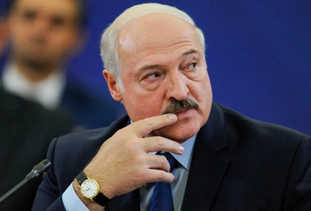 Zelenszkij szerint Lukasenka bocsánatot kért Belarusz háborús szerepvállalásáért