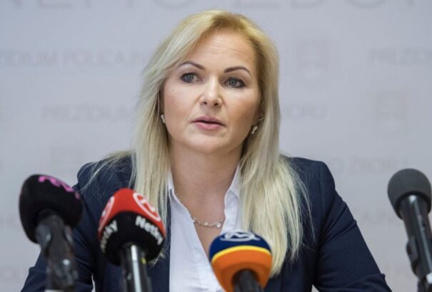 Női vezetőt kaphat a rendőrség