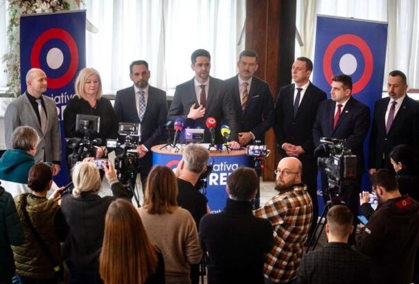 Új kezdeményezés alakult Besztercebánya megyében „Közép“ (Stred) néven