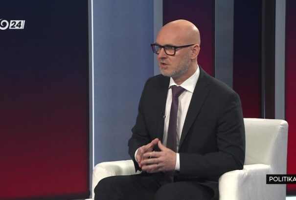 Gröhling: Politikai hiba, hogy Fico nem találkozott a NATO főtitkárával