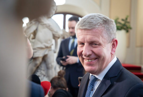 Korrupcióban utaztak egyes kórházak az újjápítési alap pénzeinek elosztásánál?