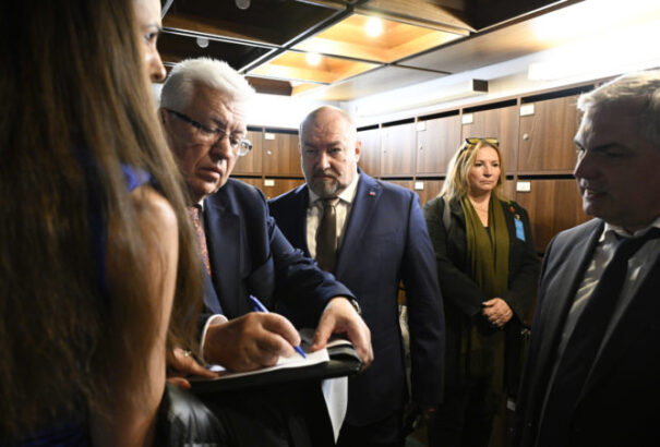 Huliakék egy minisztériumra tartanak igényt